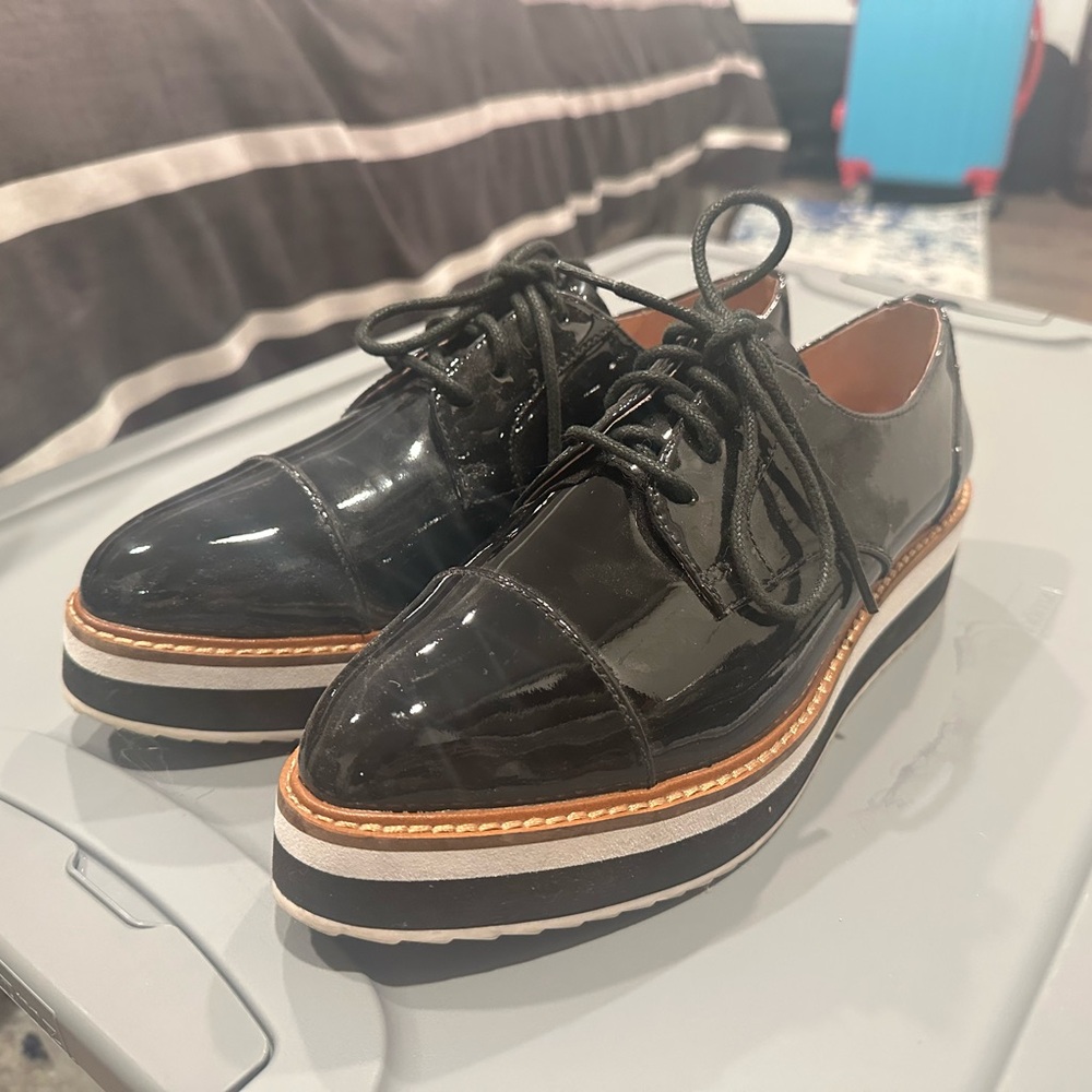 Halogen Black Patent Leather Lace-Up Shoes